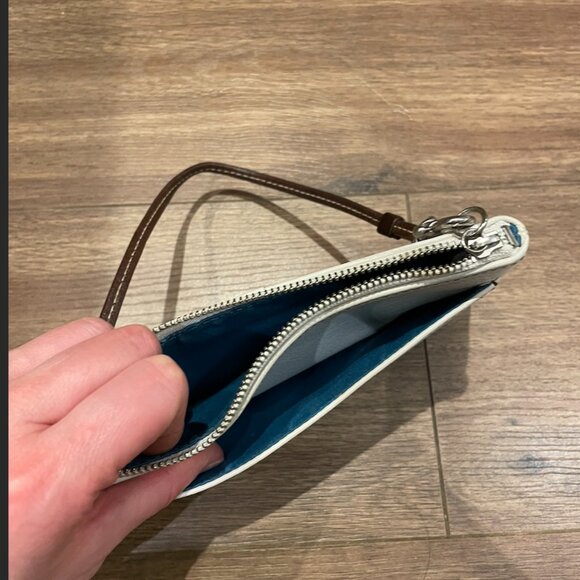 Coach White Leather Wristlet Bag, Soft Lamb Leather - Picture 9 of 10